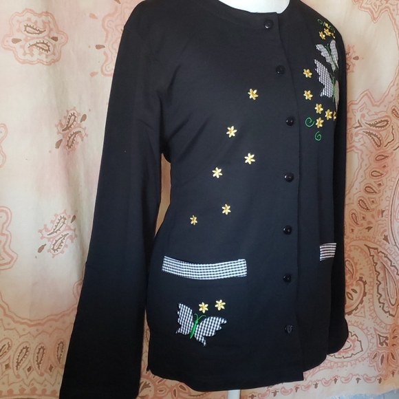Butterfly and Flowers Embroidered Cardigan - Picture 4 of 11